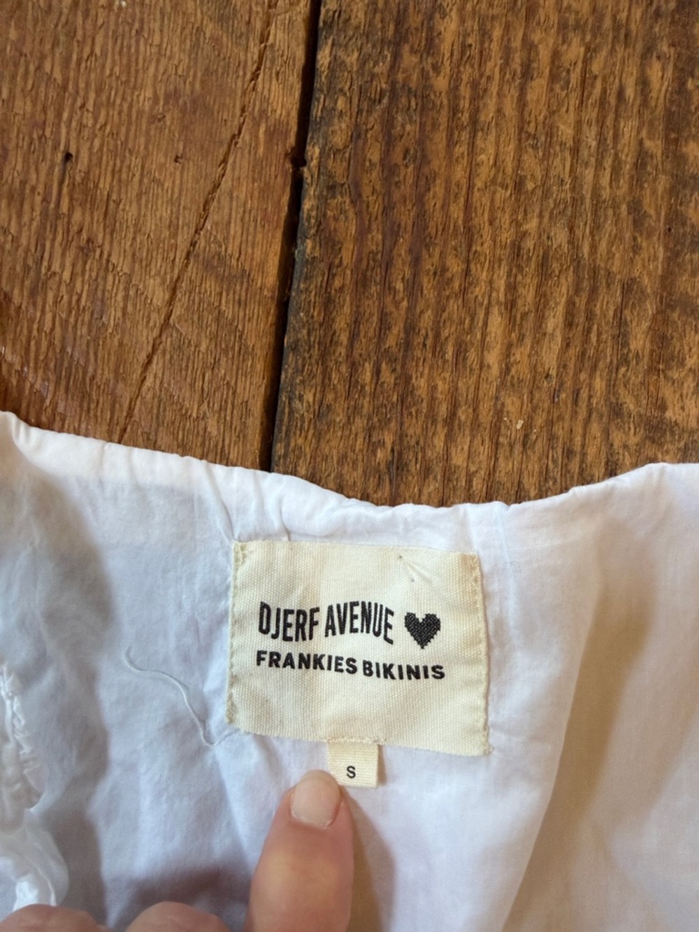 Frankies Bikinis Airy Poplin Buttoned Top - Picture 3 of 6